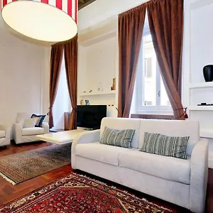 Pantheon Family Junior Apartment Rome