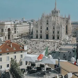 Prestige Boutique - Piazza Duomo View Milán