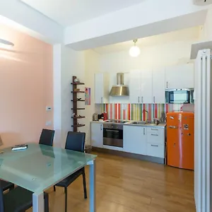 Navigli 6 Deluxe , Milán Italia