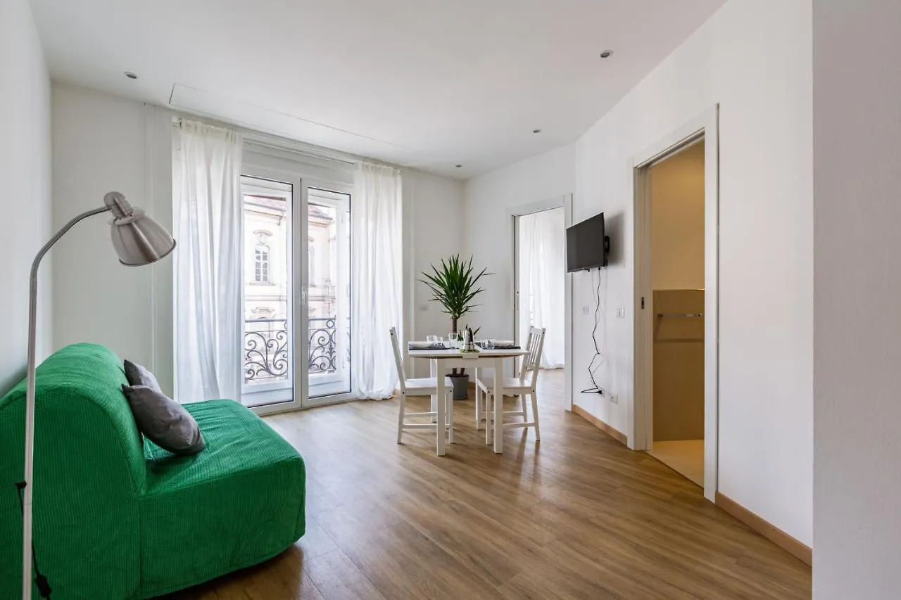 Apartment Top Accommodations In The Heart Of Milano!